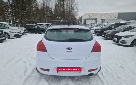 KIA cee'd I рестайлинг, 2011 год, 750 000 рублей, 7 фотография