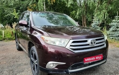 Toyota Highlander III, 2011 год, 2 055 000 рублей, 1 фотография