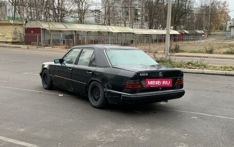 Mercedes-Benz E-Класс, 1992 год, 185 000 рублей, 6 фотография