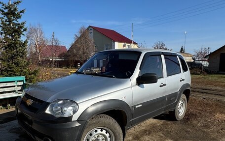 Chevrolet Niva I рестайлинг, 2012 год, 550 000 рублей, 10 фотография