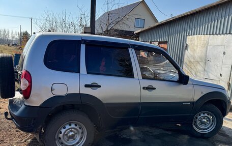 Chevrolet Niva I рестайлинг, 2012 год, 550 000 рублей, 11 фотография