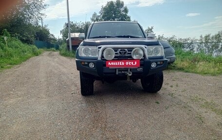 Toyota Land Cruiser 100 рестайлинг 2, 2005 год, 4 444 444 рублей, 8 фотография