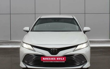 Toyota Camry, 2020 год, 2 850 000 рублей, 7 фотография