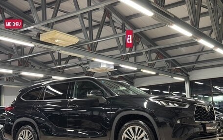 Toyota Highlander, 2024 год, 6 699 000 рублей, 2 фотография