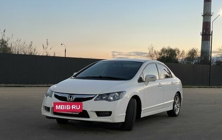 Honda Civic VIII, 2011 год, 960 000 рублей, 2 фотография