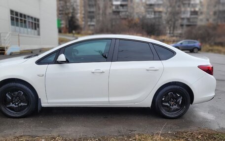 Opel Astra J, 2012 год, 790 000 рублей, 3 фотография