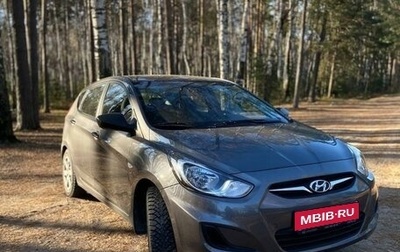 Hyundai Solaris II рестайлинг, 2012 год, 1 300 000 рублей, 1 фотография