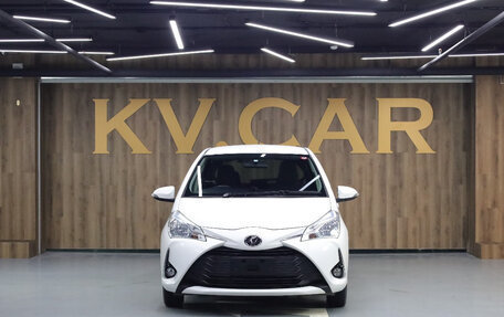 Toyota Vitz, 2019 год, 1 239 000 рублей, 2 фотография