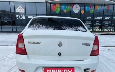 Renault Logan I, 2015 год, 390 000 рублей, 4 фотография