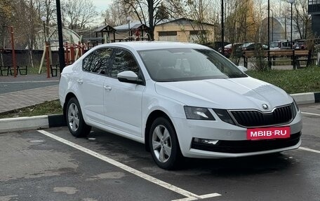 Skoda Octavia, 2017 год, 1 350 000 рублей, 2 фотография