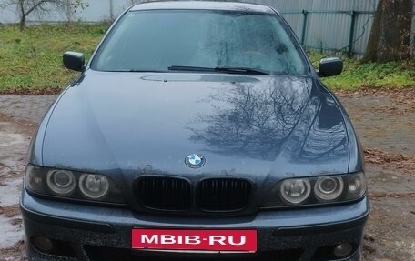 BMW 5 серия, 2001 год, 450 000 рублей, 1 фотография