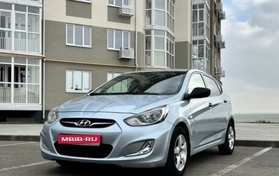 Hyundai Solaris II рестайлинг, 2011 год, 880 000 рублей, 1 фотография