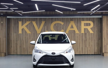 Toyota Vitz, 2019 год, 1 249 000 рублей, 2 фотография