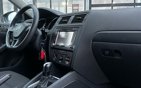 Volkswagen Jetta VI, 2015 год, 1 050 000 рублей, 19 фотография