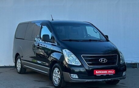 Hyundai H-1 II рестайлинг, 2012 год, 1 850 000 рублей, 3 фотография