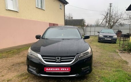 Honda Accord IX рестайлинг, 2013 год, 1 700 000 рублей, 2 фотография