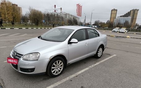 Volkswagen Jetta VI, 2010 год, 520 000 рублей, 2 фотография