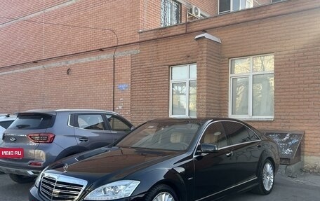 Mercedes-Benz S-Класс, 2011 год, 1 590 000 рублей, 4 фотография