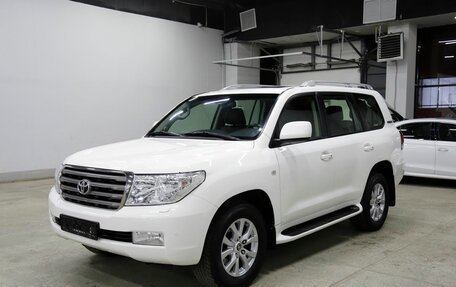 Toyota Land Cruiser 200, 2011 год, 2 649 000 рублей, 1 фотография