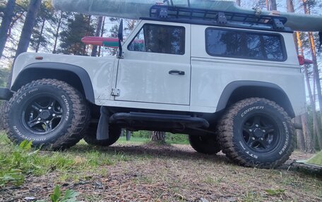 Land Rover Defender I, 2008 год, 3 000 000 рублей, 4 фотография