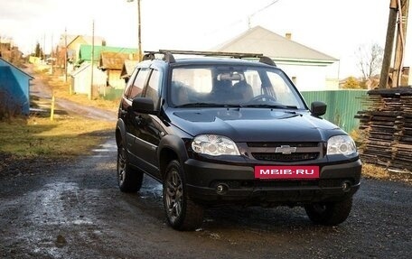 Chevrolet Niva I рестайлинг, 2012 год, 585 000 рублей, 4 фотография