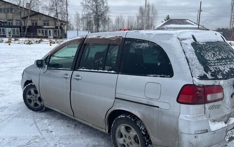 Nissan Liberty, 2000 год, 300 000 рублей, 3 фотография