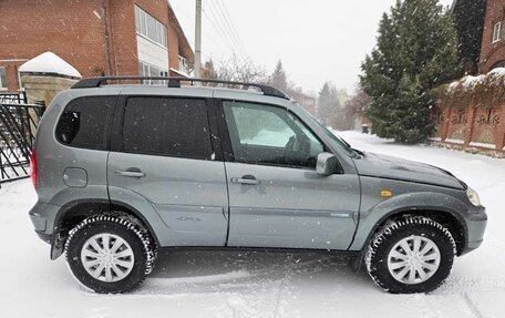 Chevrolet Niva I рестайлинг, 2010 год, 565 000 рублей, 7 фотография