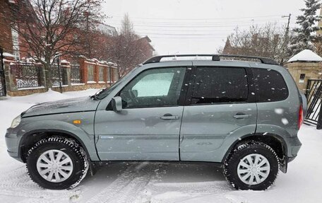 Chevrolet Niva I рестайлинг, 2010 год, 565 000 рублей, 11 фотография