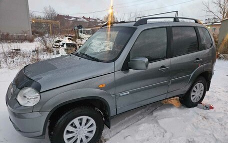 Chevrolet Niva I рестайлинг, 2010 год, 565 000 рублей, 33 фотография