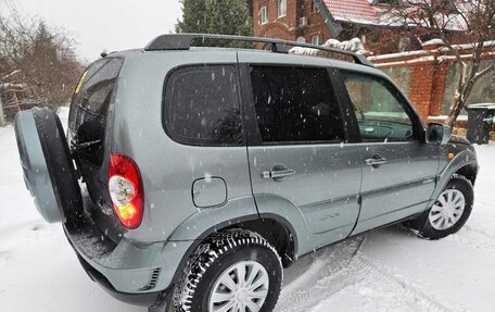 Chevrolet Niva I рестайлинг, 2010 год, 565 000 рублей, 38 фотография