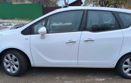 Opel Meriva, 2012 год, 900 000 рублей, 2 фотография