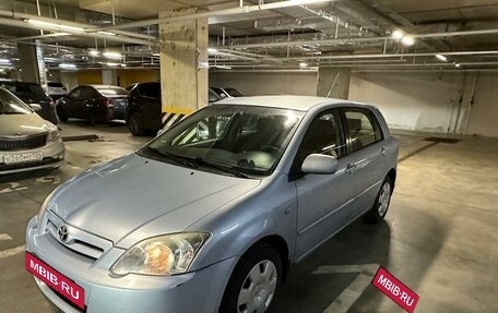 Toyota Corolla, 2004 год, 580 000 рублей, 3 фотография