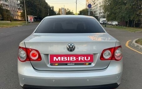 Volkswagen Jetta VI, 2011 год, 790 000 рублей, 4 фотография