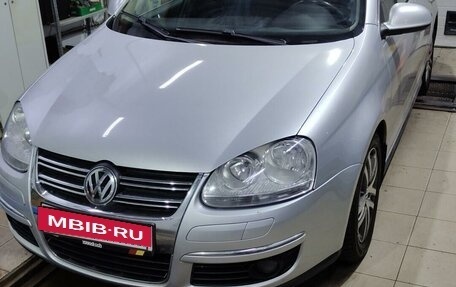 Volkswagen Jetta VI, 2011 год, 790 000 рублей, 8 фотография