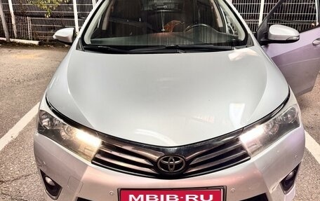 Toyota Corolla, 2013 год, 1 350 000 рублей, 2 фотография