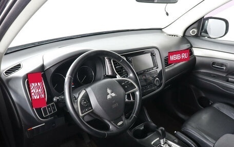 Mitsubishi Outlander III рестайлинг 3, 2012 год, 1 497 000 рублей, 9 фотография