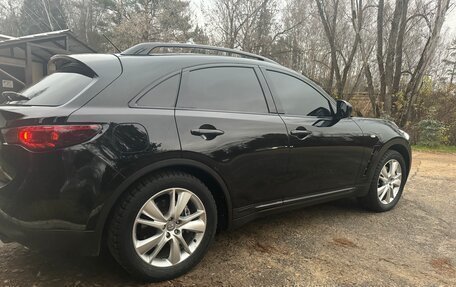 Infiniti QX70, 2014 год, 2 800 000 рублей, 7 фотография