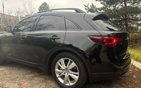 Infiniti QX70, 2014 год, 2 800 000 рублей, 6 фотография