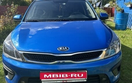 KIA Rio IV, 2019 год, 1 670 000 рублей, 2 фотография