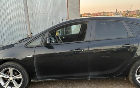 Opel Astra J, 2011 год, 700 000 рублей, 6 фотография