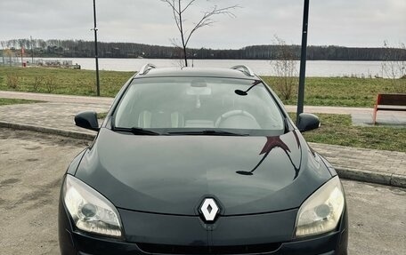 Renault Megane III, 2011 год, 850 000 рублей, 4 фотография