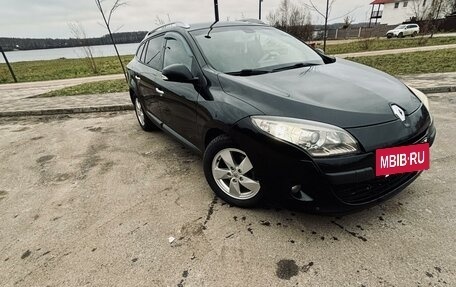 Renault Megane III, 2011 год, 850 000 рублей, 2 фотография