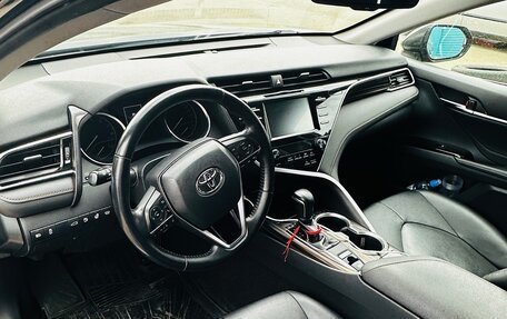 Toyota Camry, 2018 год, 3 000 000 рублей, 3 фотография