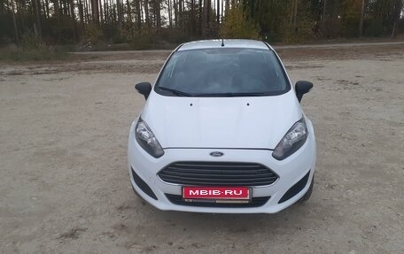 Ford Fiesta, 2015 год, 850 000 рублей, 6 фотография