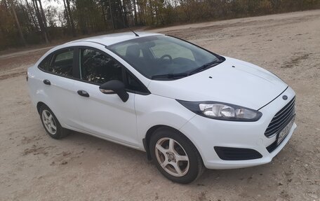 Ford Fiesta, 2015 год, 850 000 рублей, 8 фотография