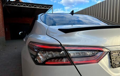 Toyota Camry, 2021 год, 3 430 000 рублей, 4 фотография