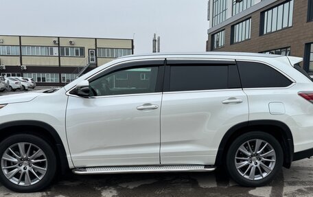 Toyota Highlander III, 2014 год, 3 155 000 рублей, 3 фотография