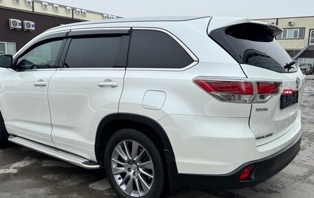 Toyota Highlander III, 2014 год, 3 155 000 рублей, 4 фотография