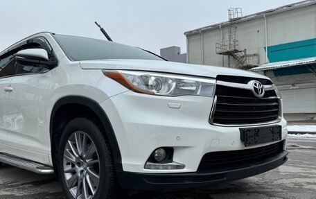 Toyota Highlander III, 2014 год, 3 155 000 рублей, 15 фотография