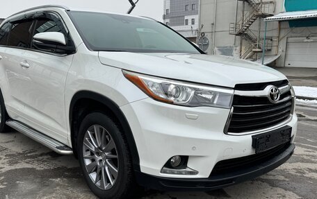 Toyota Highlander III, 2014 год, 3 155 000 рублей, 17 фотография